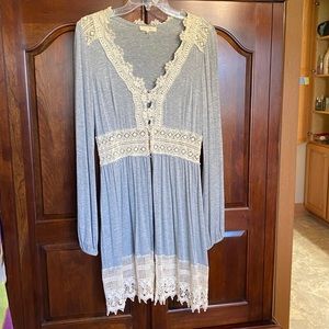 Cream and gray lace trimmed cardigan size M